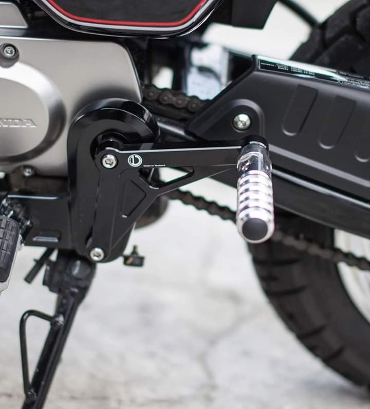 พักเท้าคนซ้อนDproject V. 2 HONDA MONKEY 125 สีแดง-สีเงิน-สีดำ