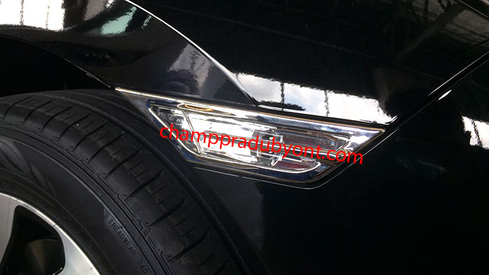 ครอบไฟแก้มโครเมี่ยม HONDA CIVIC 2016-2017