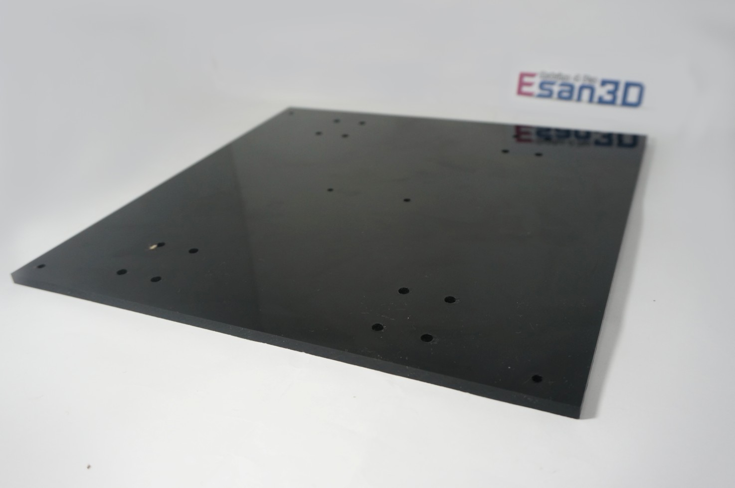 ฐานอะคลิลิค หนา 5mm (For bed 20x20cm)