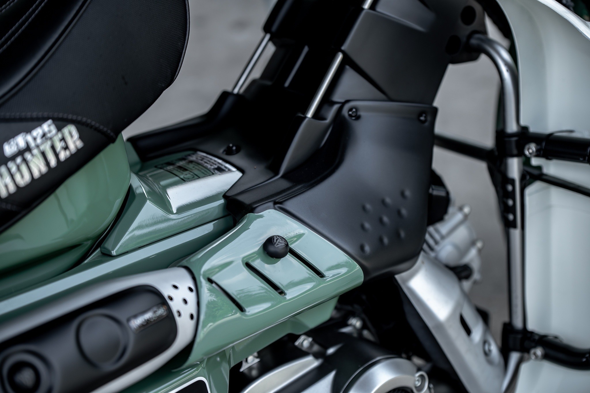 กันลาย CT125 V2 ( Combo set ) ชุดเต็มระบบ 2 ชิ้น motolordd 3500฿