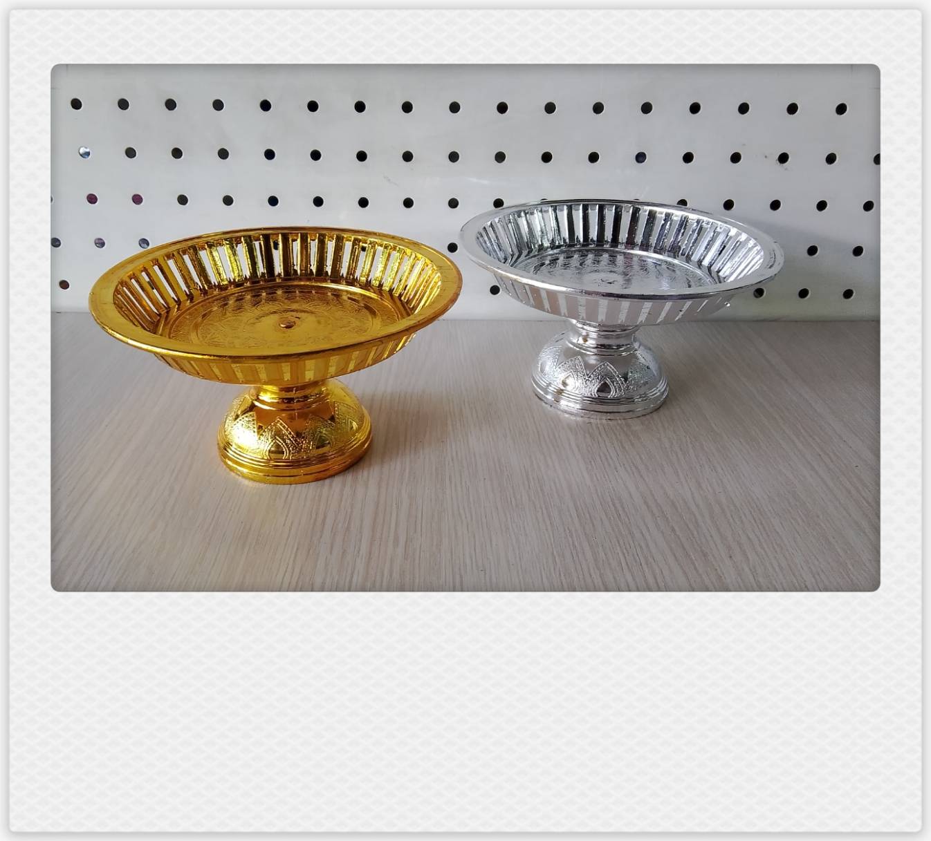 พานรัตนโกสินทร์ 14ซม.ทอง(1*6)เพชร