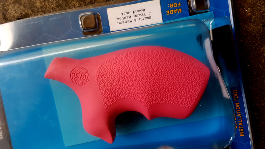 HOGUE 61007 ด้ามยางสีชมพู สำหรับปืน S&W .38/.357 5 นัด