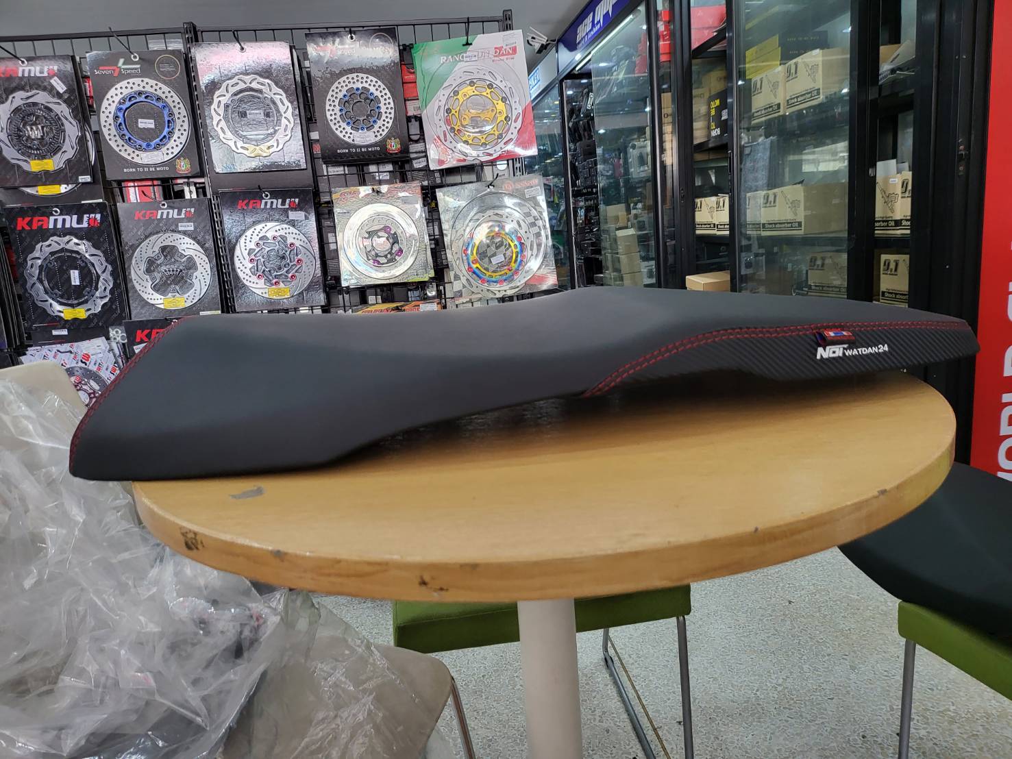 เบาะ LEAD125 ปาดบาง- ปาด2ตอนผ้าเรดเดอร์ด้ายแดง หน่อยวัดด่าน โครงเทียม