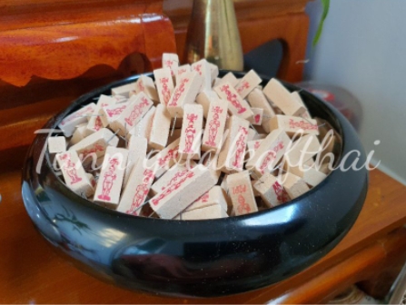 ธูปเสี่ยงโชค ไอ้ไข่วัดเจดีย์ ธูปหวย ธูปตัวเลข ผ่านพิธีแล้ว