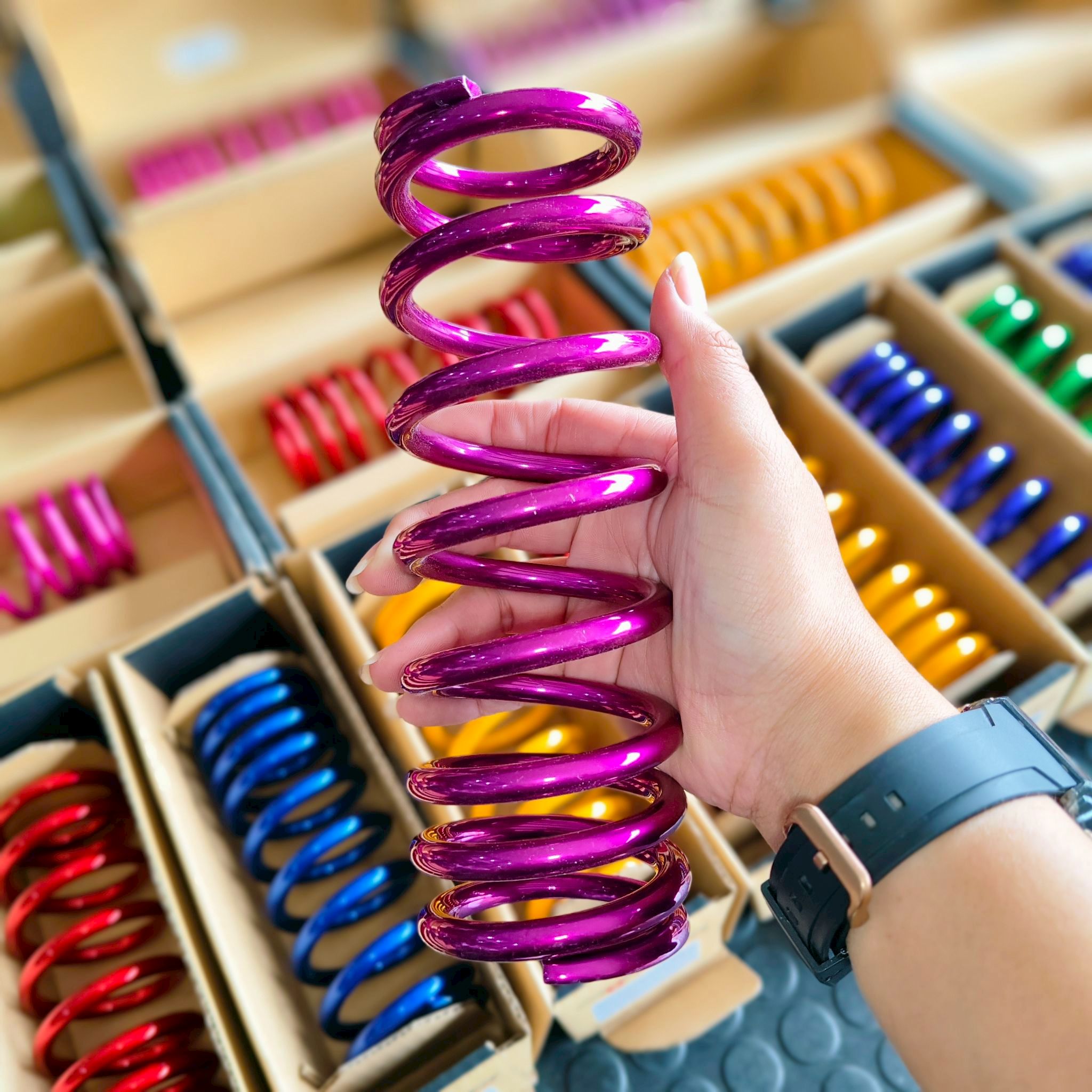 สปริงโช้คหลังงานทำสีพาวเดอร์โค้ท สำหรับโช้ค Profender X-Series Giorno125+