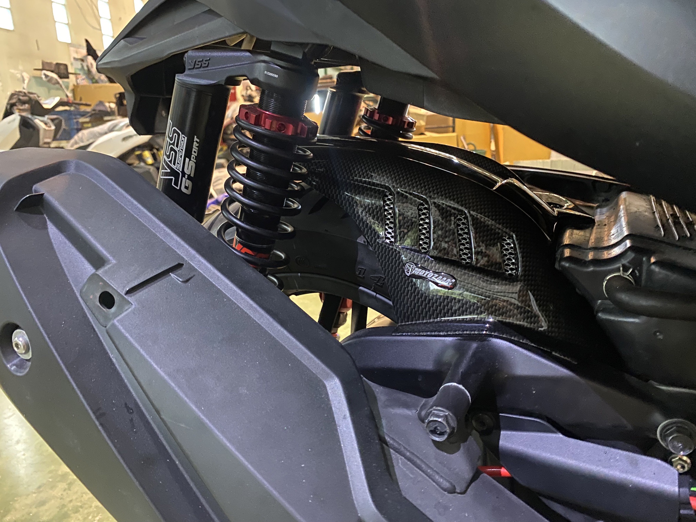 กันดีดบังโคลนในสีดำด้าน MOTOZAAA FORZA 350 ราคา990