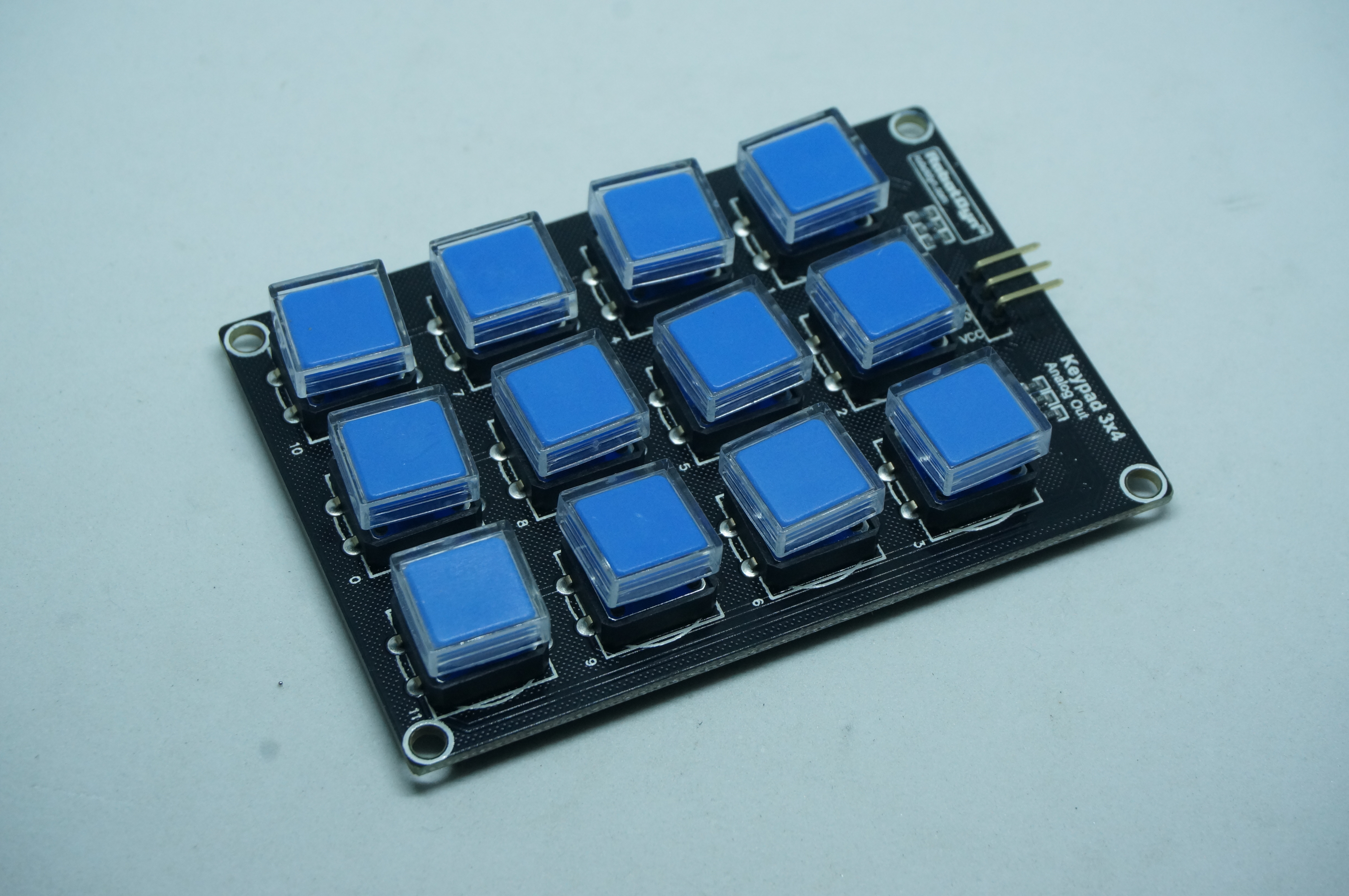 Analog out Keypad 3x4 module