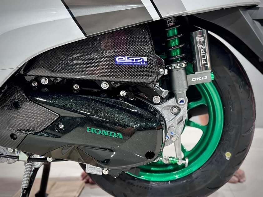 โช๊ค OKD รุ่น Flipz II แบบมีซับแท้งค์ใส่ Honda Giorno+ และ Honda Lead