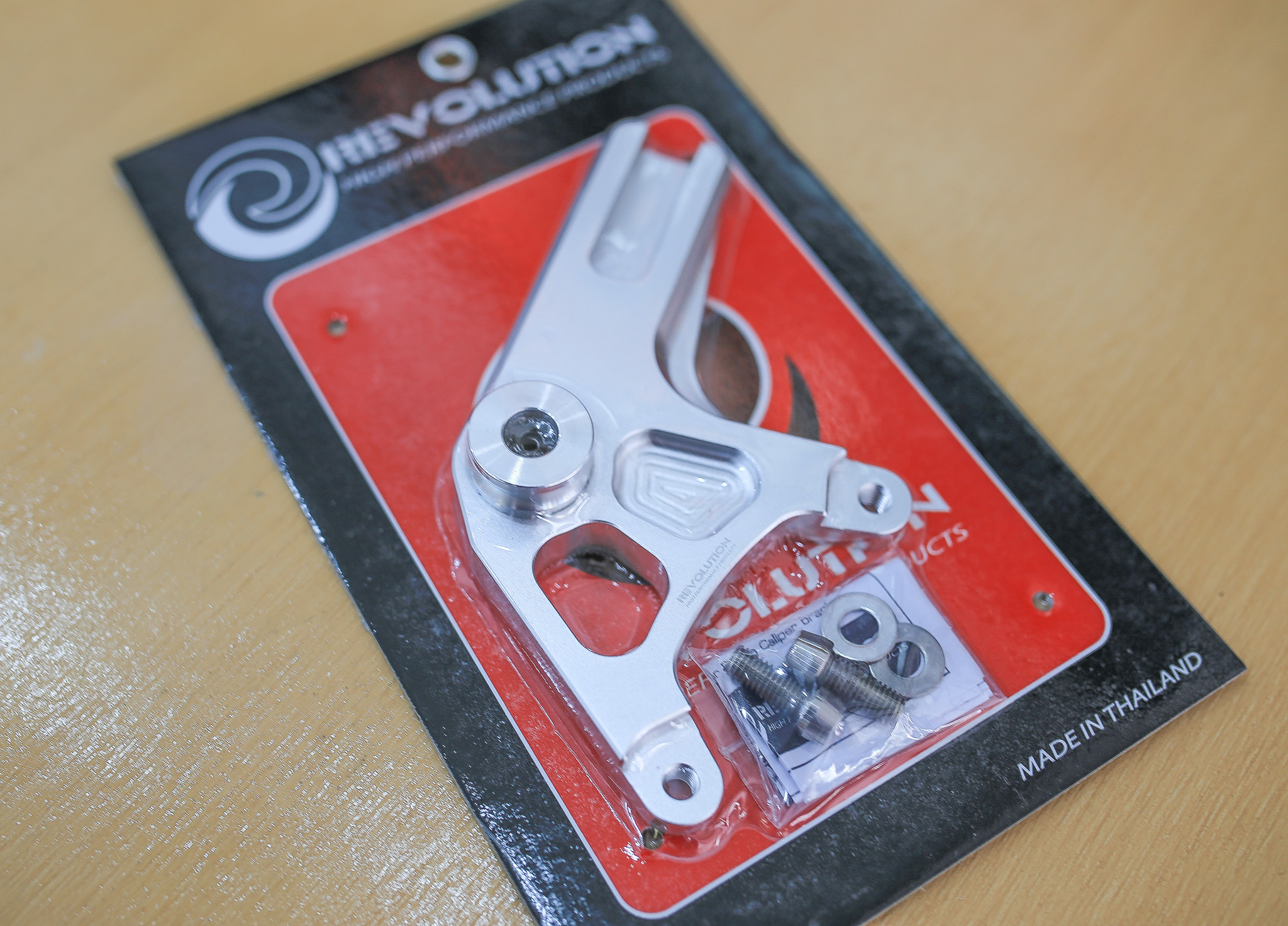 ขายึดปั้มหลัง จับบน-จับล่าง HONDA MONKEY 125 REVOLUTION สีเงิน-สีดำ ราคา1550