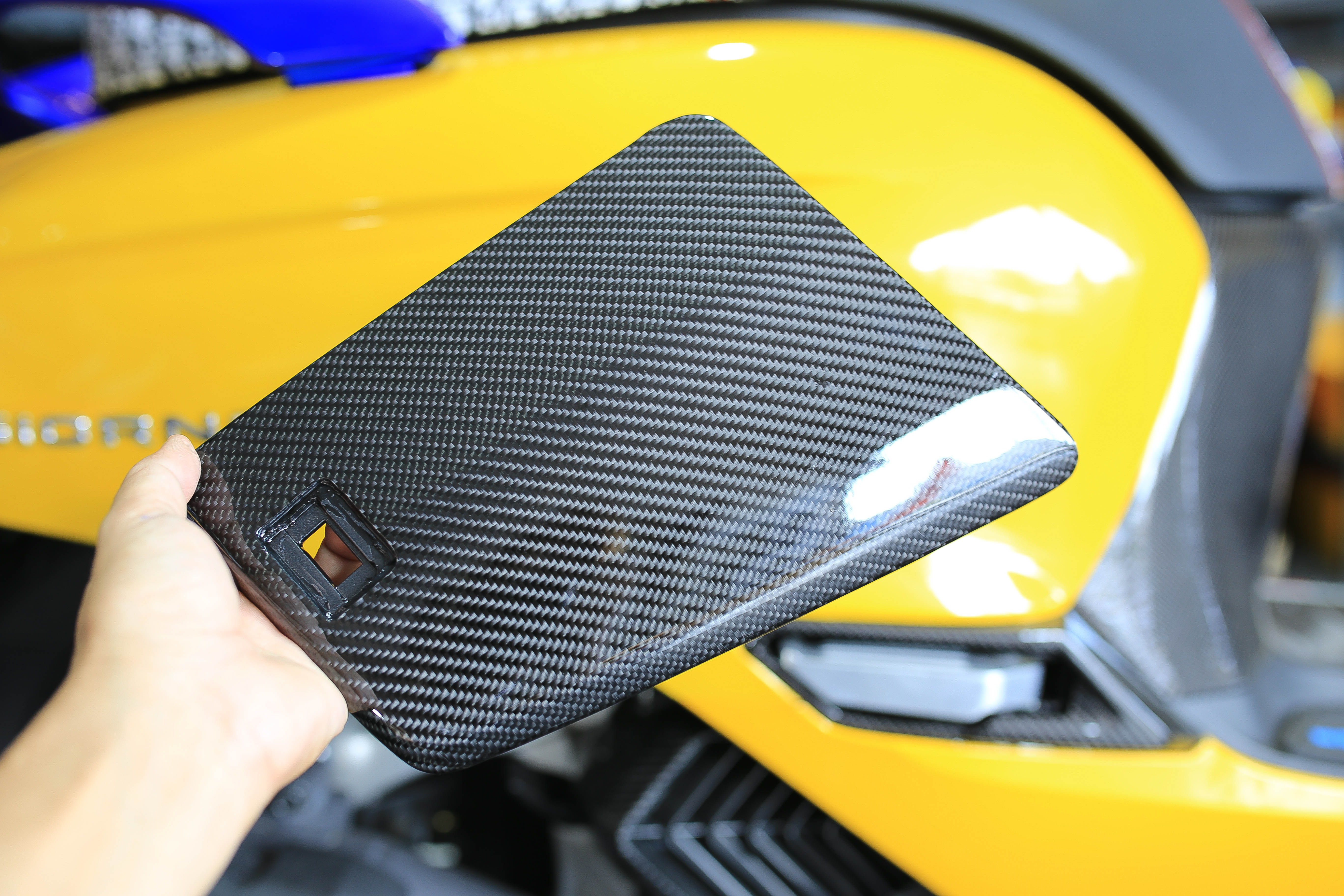 คาร์บอนเครฟล่าผ้าแท้ HONDA Giorno+ ทั้งคัน มีของพร้อมส่ง กรอง กันร้อนท่อ ฝาถังน้ำมัน ครอบไฟหน้า ครอบพักเท้า ครอบไฟส่องป้าย ฝาเก๊ะ หม้อน้ำ หัวแคร้ง