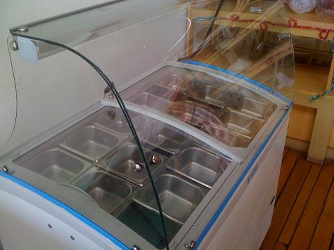 ตู้แช่ไอศกรีม ตู้แช่ท็อปปิ้ง(ฝากระจกโค้ง) SANDEN INTERCOOL