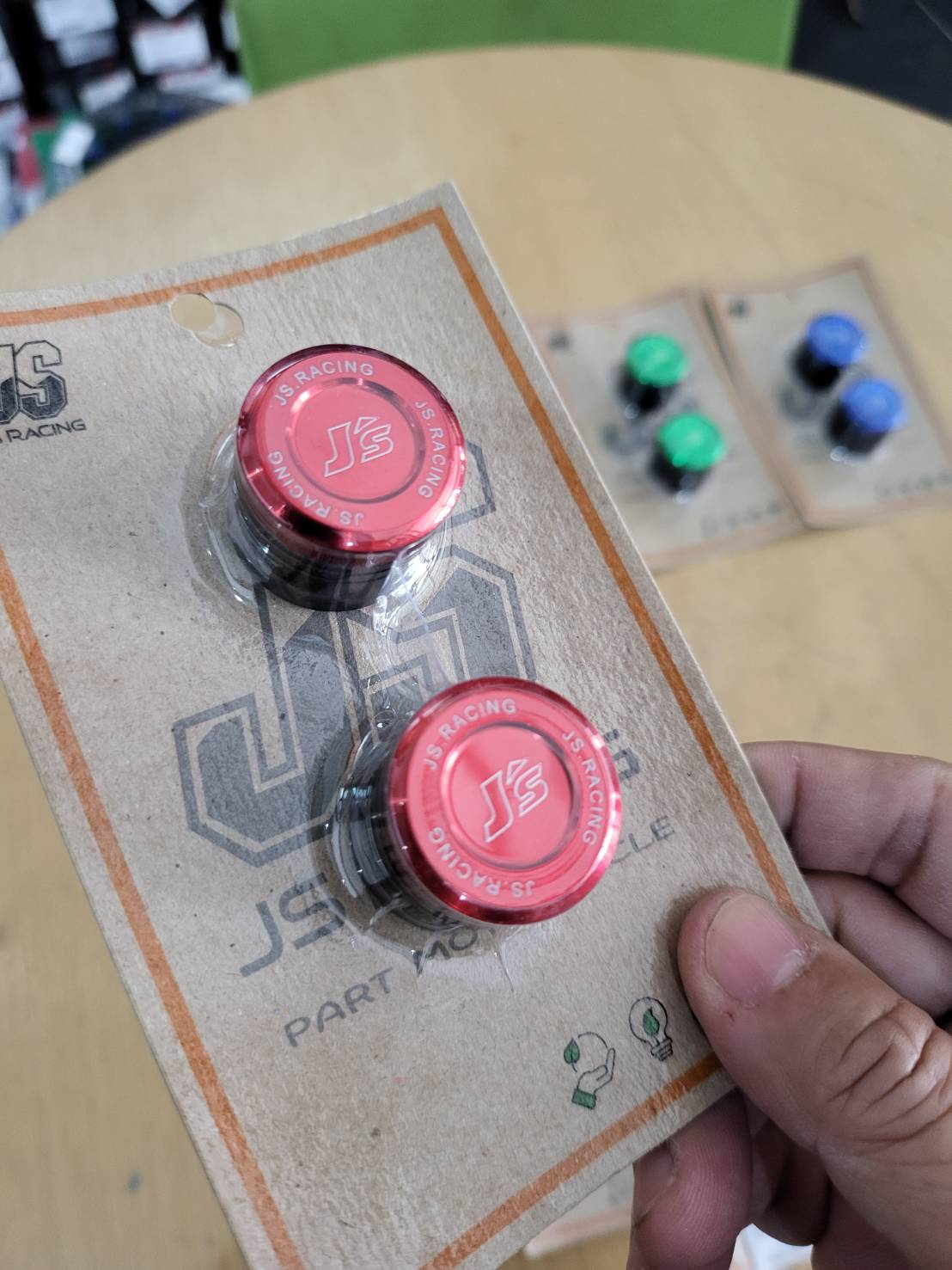 ตัวอุดกระจก JS GIORNO+ ใส่รุ่น ABS/CBS สีเดียวและสีทูโทน