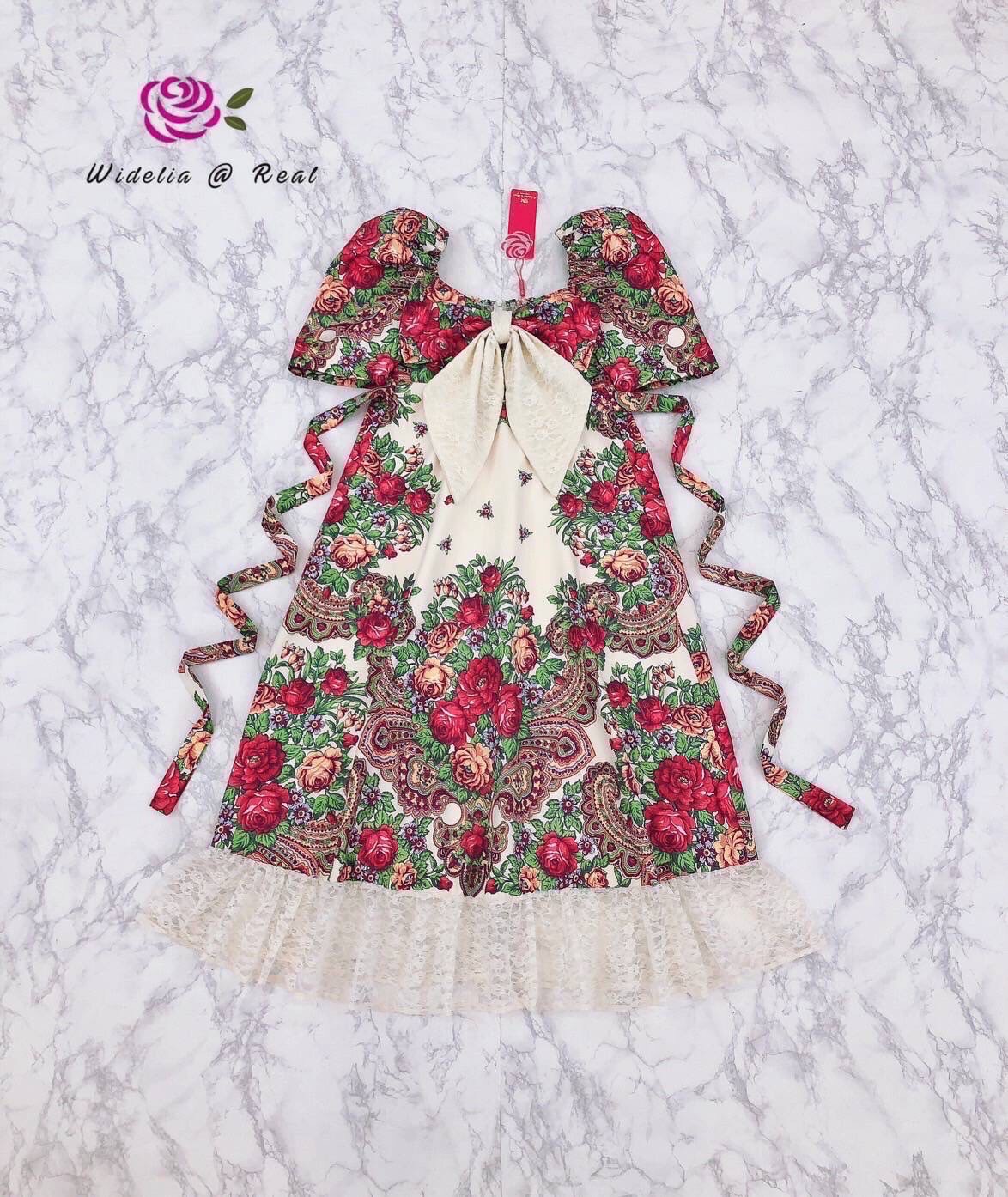 Vintage Dress :: เดรสวินเทจตัวยาวสวยทรงเก๋ ตัวเดรสเลือกใช้ผ้าเนื้อสวยพิมพ์ลายดอกไม้🌹