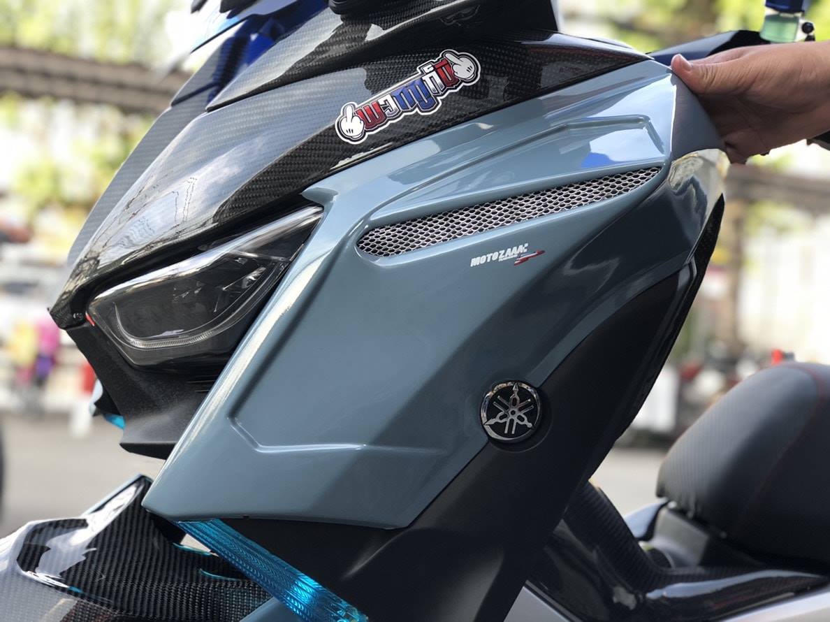 ชุดแต่ง MOTOZAA YAMAHA X-MAX 300 12ชิ้นเป็นตะแกรง ไม่มีไฟ ราคา6900