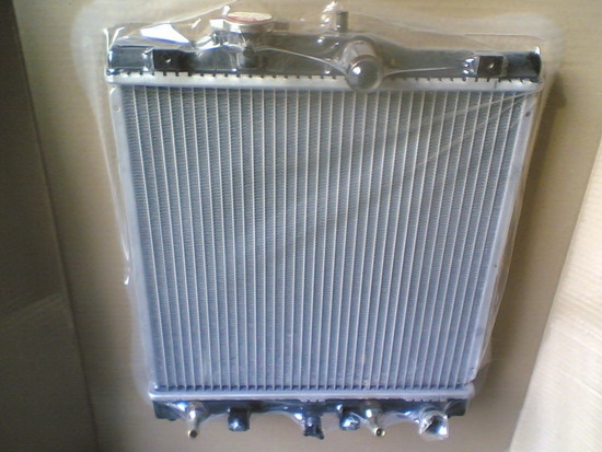 หม้อน้ำรถยนต์ Nissan Primera