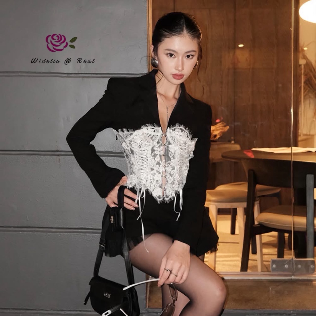 Cher Jumpsuit จั้มสูทขาสั้น แขนยาว ปกคอเชิ้ต