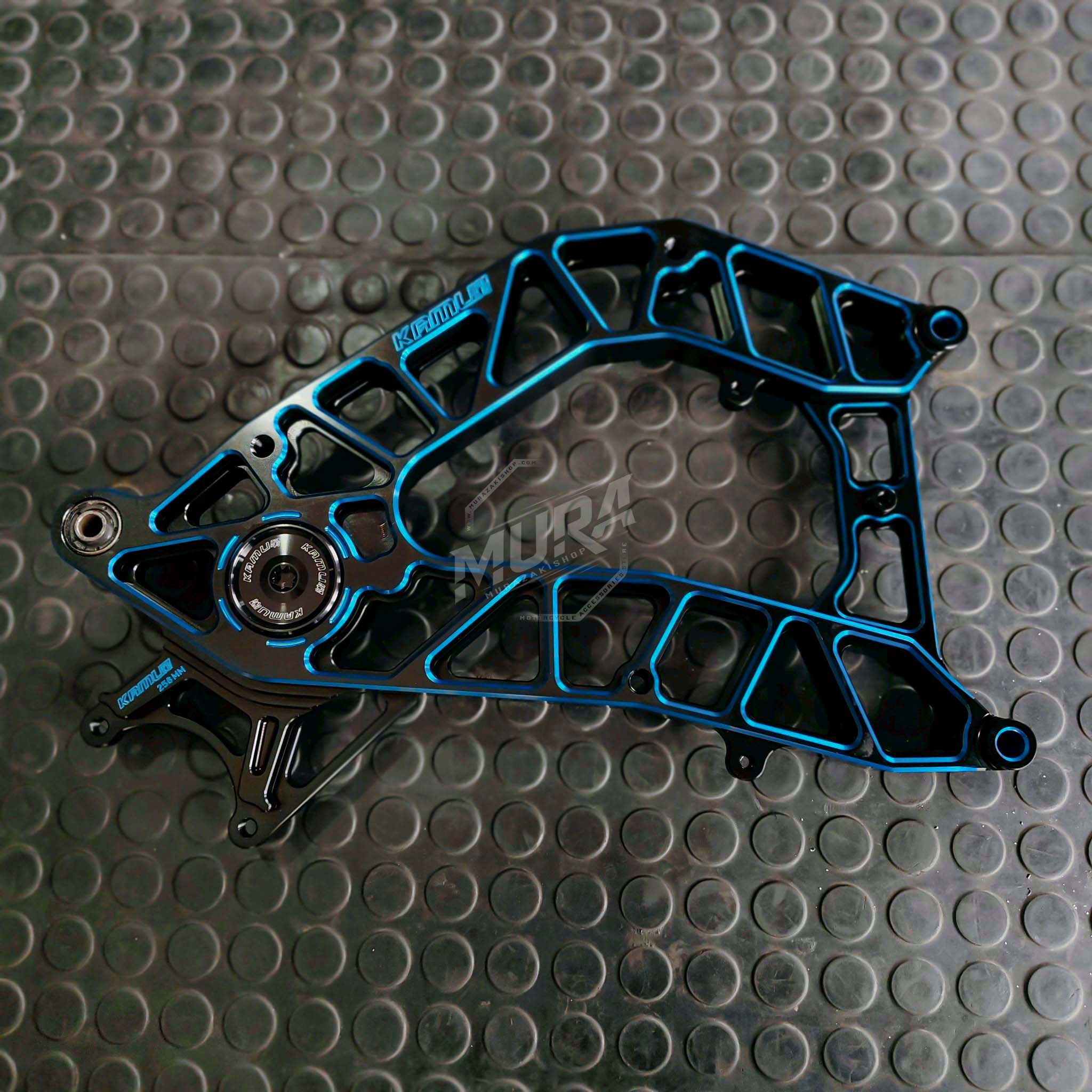 Forza350 ก็ไม่พลาด!! สวิงอาร์มงาน 2-Tone CNC มาพร้อมขาจับปั้มผีเสื้อ CNC ล้วนทั้งก้อนนน!!! มีให้เลือกทั้งหมด 8 สี สีเงินล้วน 15,000.- สีดำ-เงิน 15,500.- สีทูโทน 17,000.-