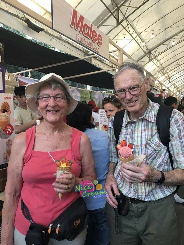 NICECREAM ขอขอบพระคุณบ.มาลีและคุณโอ๋ ที่ไว้วางใจนำน้ำผลไม้มาลี มาผลิตเป็นไอศครีมโฮมเมด @ Central World วันที่ 17-21 มกราคม 2561