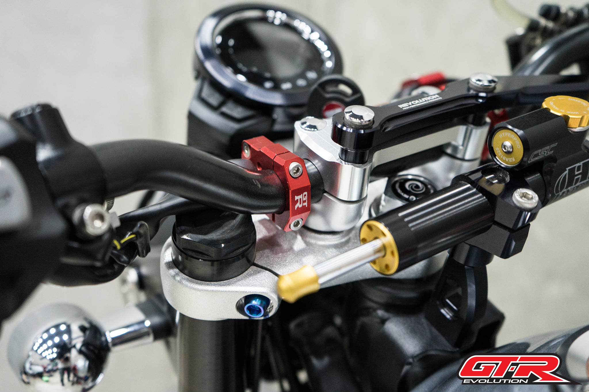 ขากันสบัด CNC REVOLUTION MONKEY-125 ราคา4500