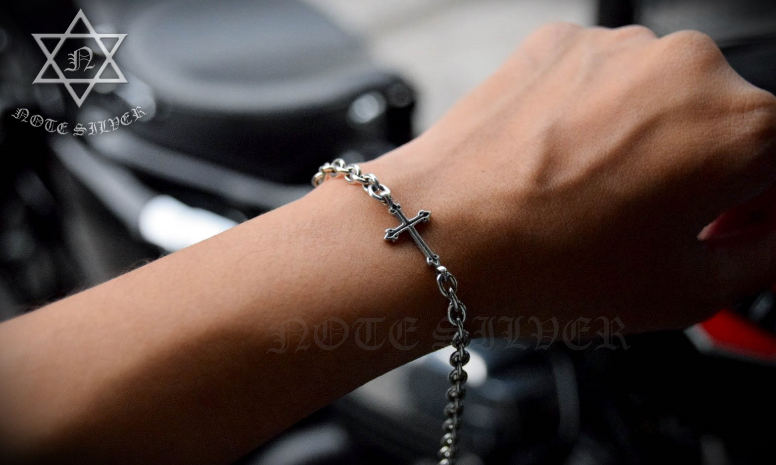 สร้อยข้อมือกางเขน ลายฮาร์เล่ย์ Sterling Silver 925 NSBL2582