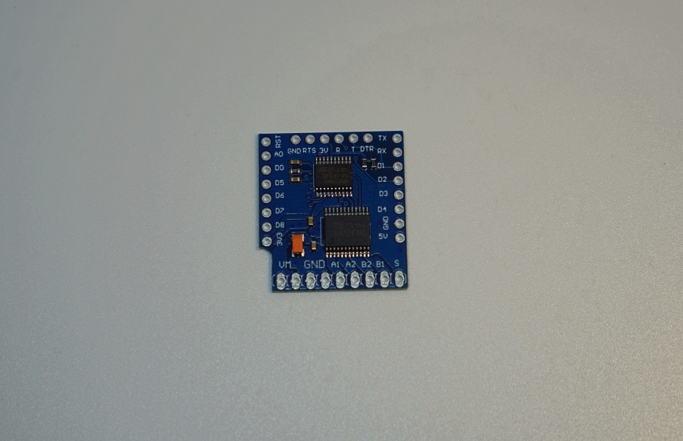 Wemos D1 – TB6612FNG shield
