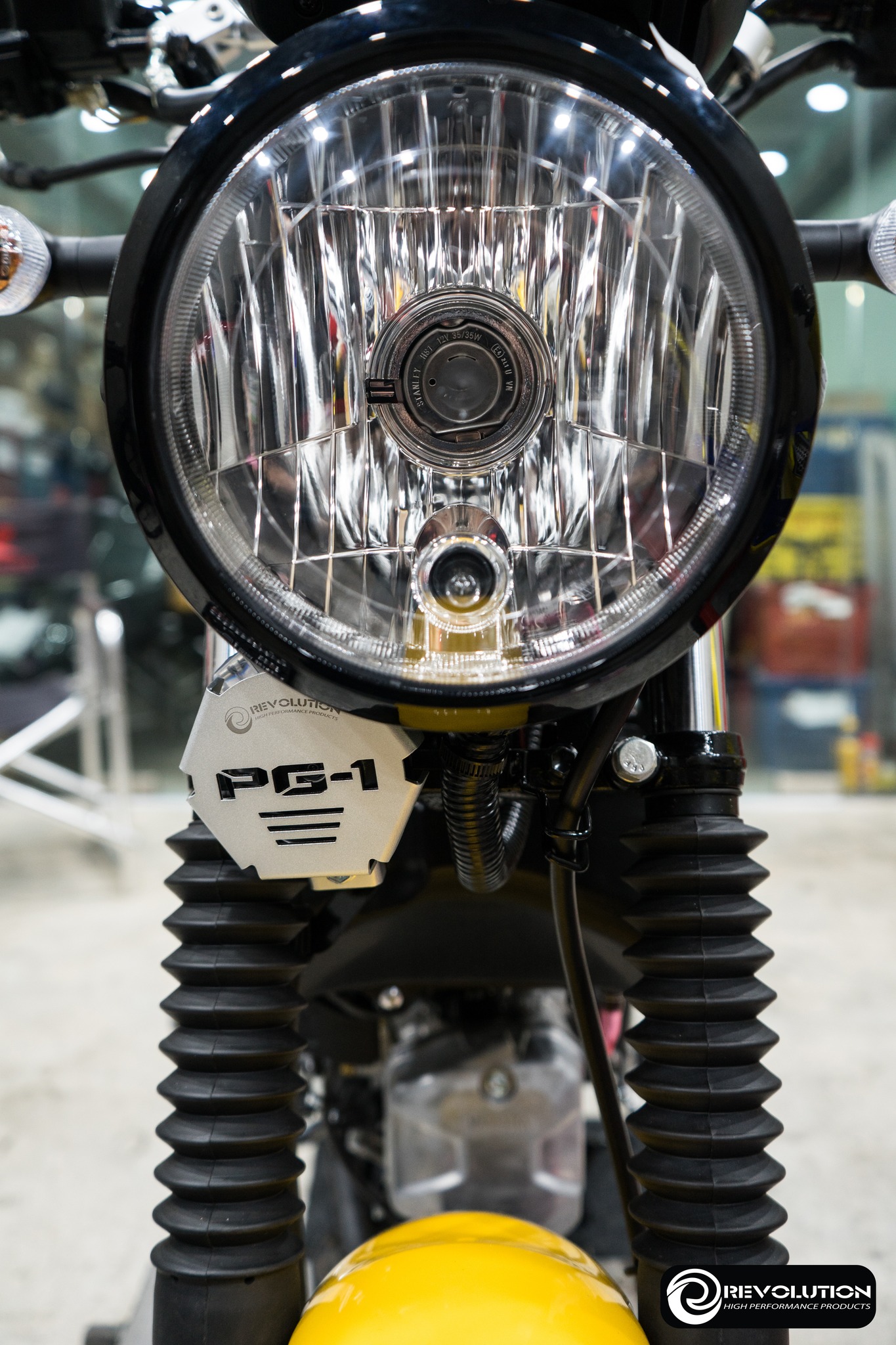 บังแตร (อลูมิเนียม) REVOLUTION PG-1