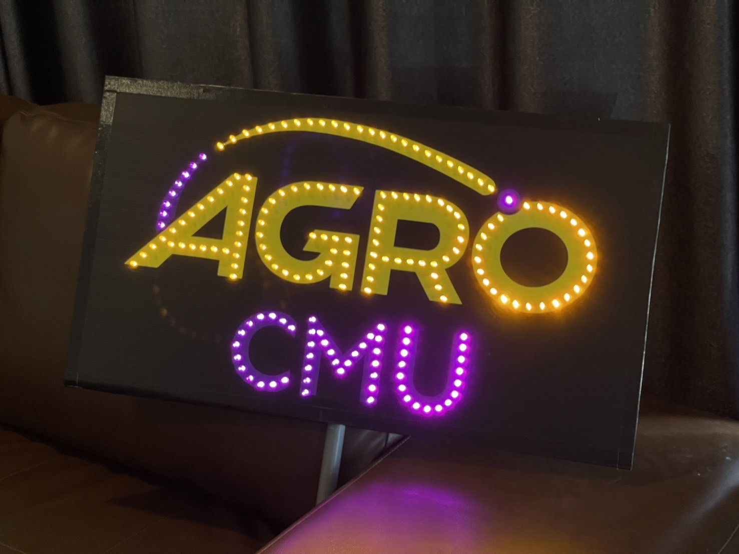 ป้ายไฟเชียร์ ขนาด 70 x 40 cm