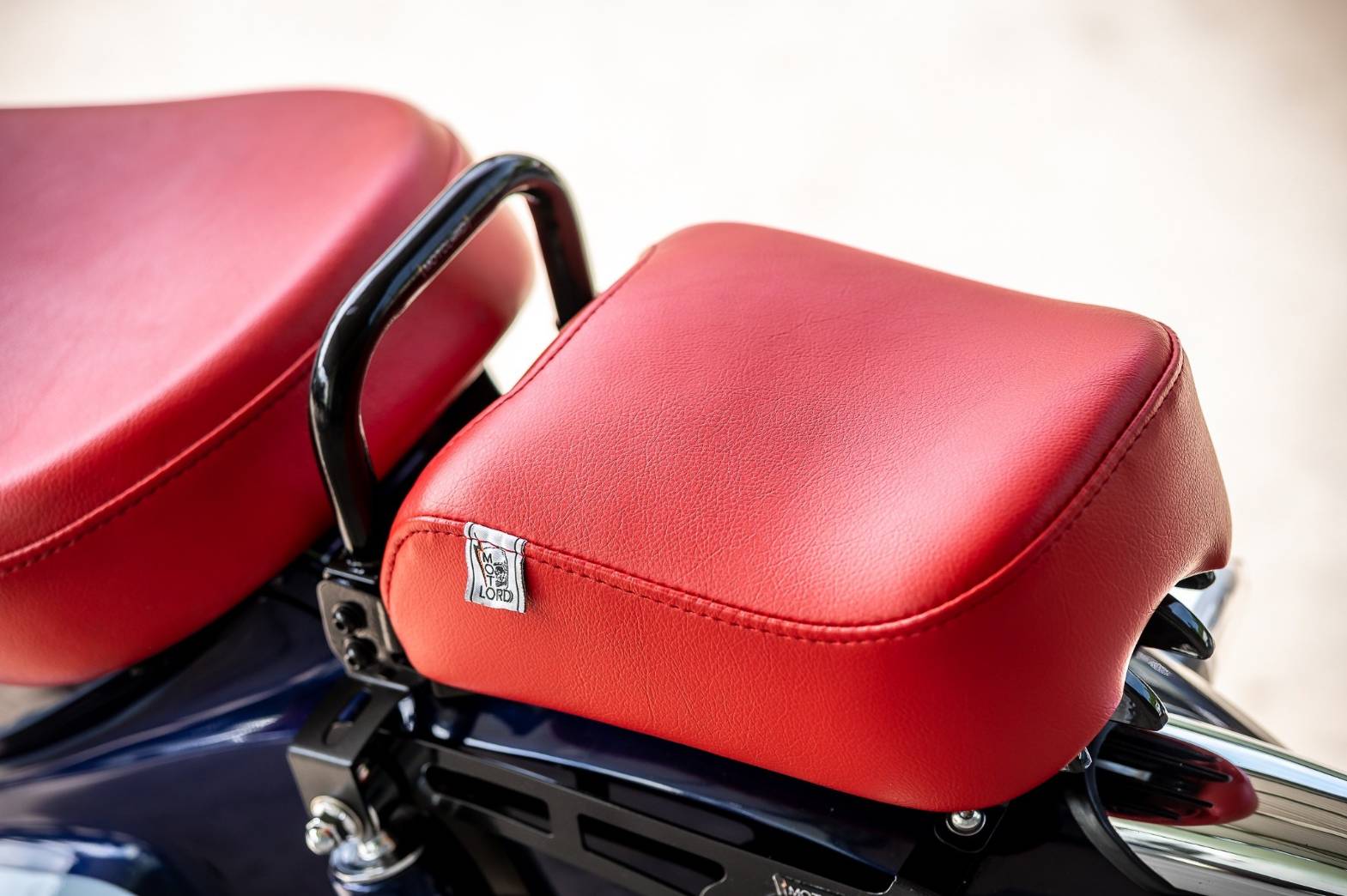 เบาะท้ายใส่กับตะแกรงหลัง MotoLordD HONDA C125 ราคา 1500