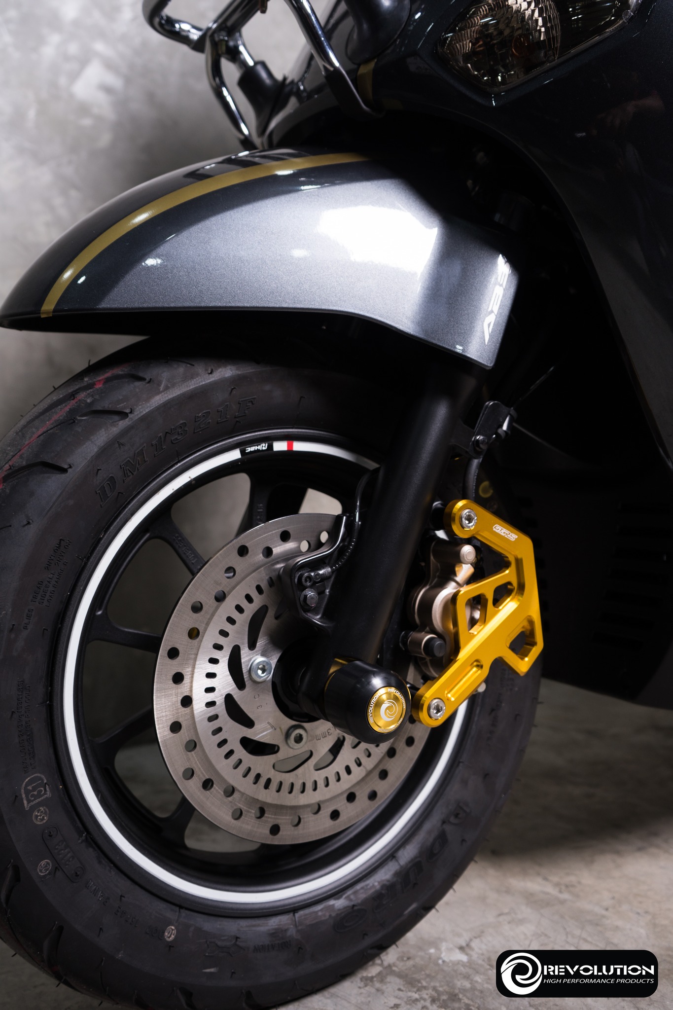 การ์ดปั้มดิสหน้าล่าง GTRS GIORNO+/ADV-160,150- แดง- ทอง- เทา- ดำ- น้ำเงิน ราคา 790 บาท/ชุด