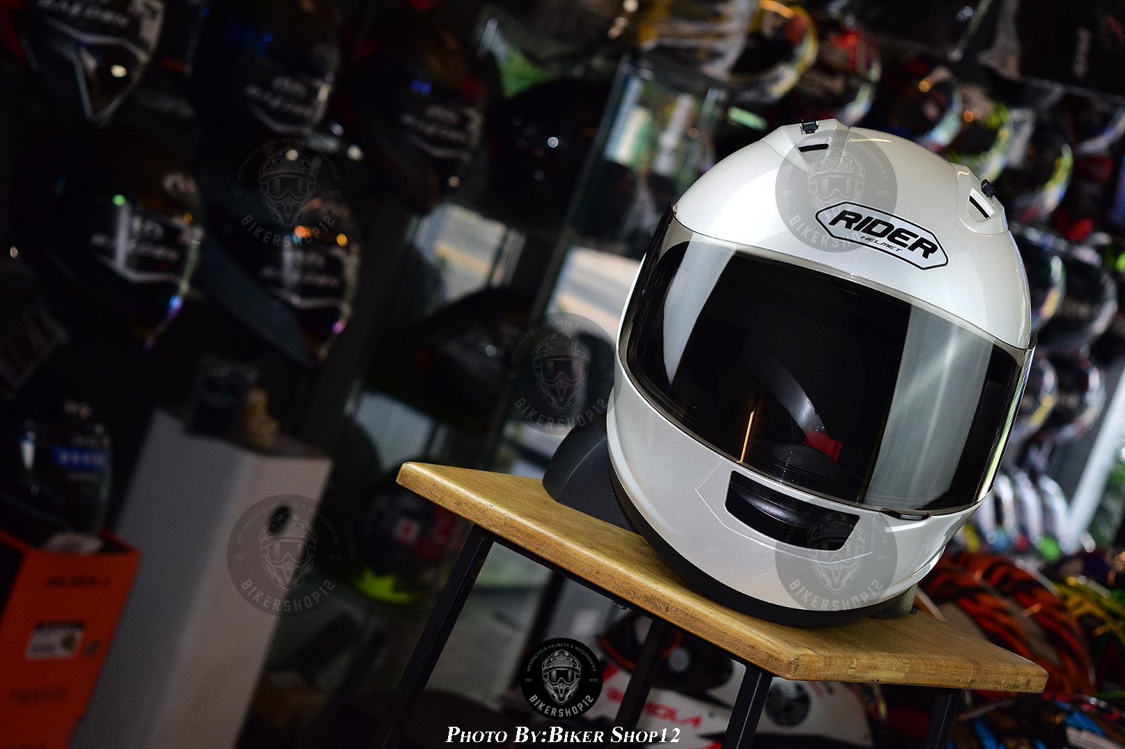 หมวกกันน็อคRider รุ่น R1X คละสี