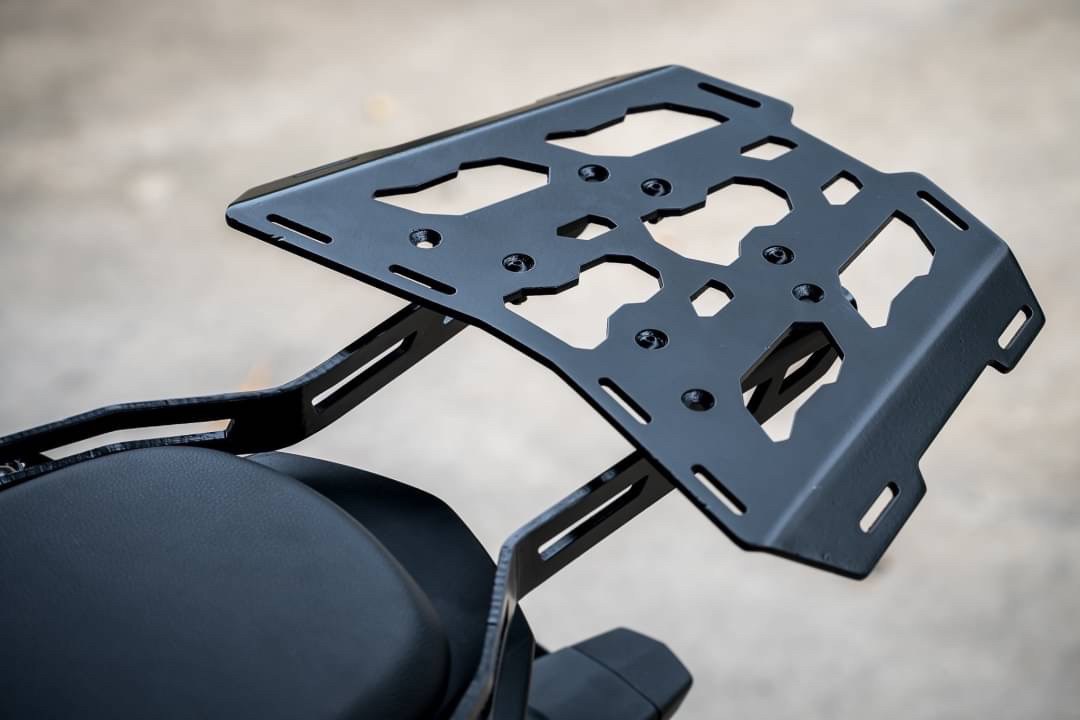 Bajaj Dominar400 1.ชิวหน้า 1700฿ 2.การ์ดครอบถังน้ำมัน ลายเคฟล่า 1700฿ 3.แคชบาร์ 2700฿ 4.แร็คท้าย 3100฿ 5.แร็คท้าย+แร็คกระเป๋า 4950฿