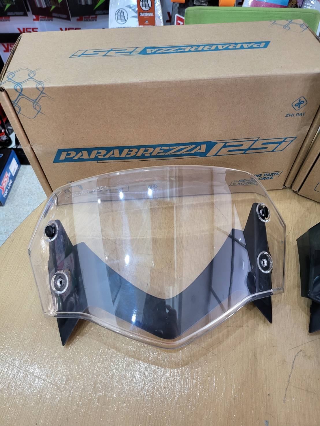 ชิวหน้า honda lead 125 PARABREZZA มี 2 สี