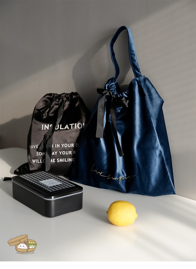 ถุงผ้าใส่กล่องข้าว พร้อมถุงเก็บความร้อน มี 5 สี