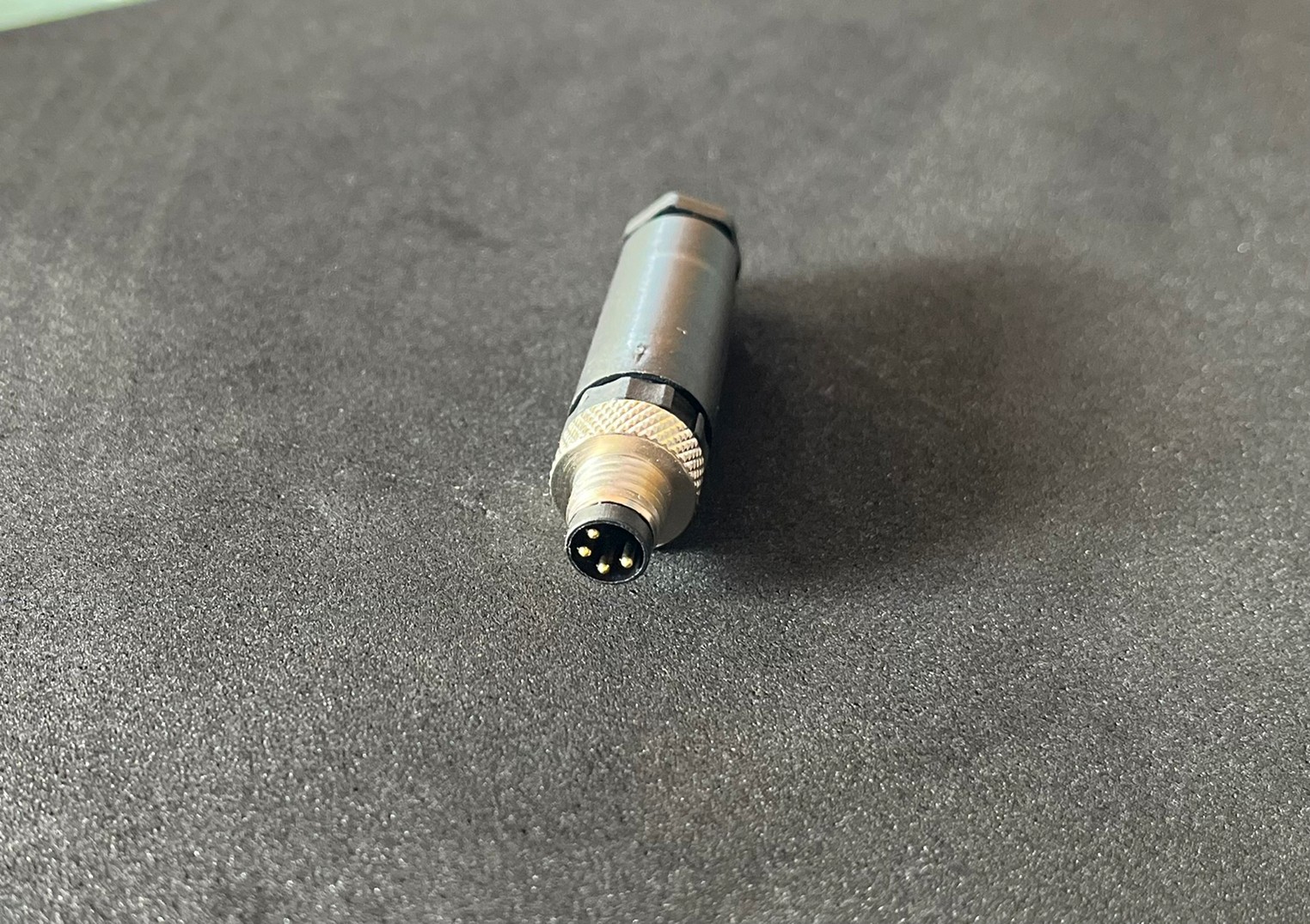 4 pins male M8 cable connector IP67