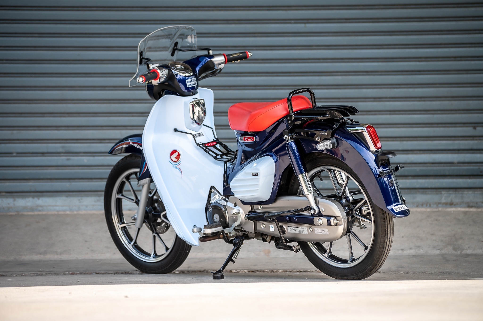 ชิวหน้าใส MotoLordD HONDA C125 ราคา 2200