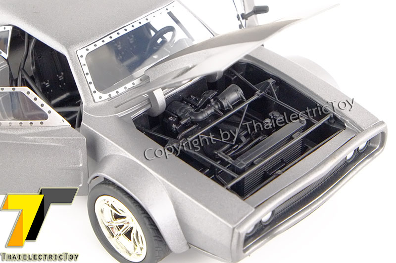 โมเดลจากเรื่อง Fast 8 รถ Ice Charger ของดอม โดมินิค ทอเร็ตโต้ ขนาด 1/24 ของแท้จาก Universal