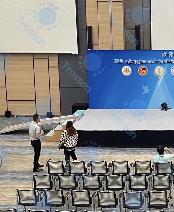 ทางลาดรถเข็นอลูมิเนียมยาวพิเศษ326ซม. (326x75x5.5cm) พับครึ่งด้านยาว หนัก 30kg รับนน.สูงสุด300kg. **มีของพร้อมส่ง- - Aluminium Ramp 326x75x5.5cm 30kg