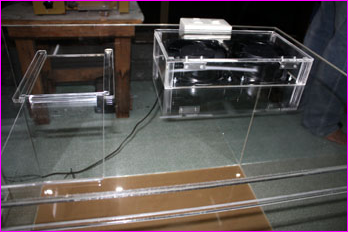 ตู้ให้อ็อกซิเจนขนาดใหญ่ รุ่น C /ติดพัดลม ดูดอากาศ