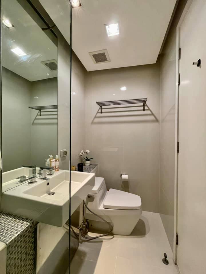 อีควิน็อคซ์ พหล-วิภา - Equinox Phahol-Vipha