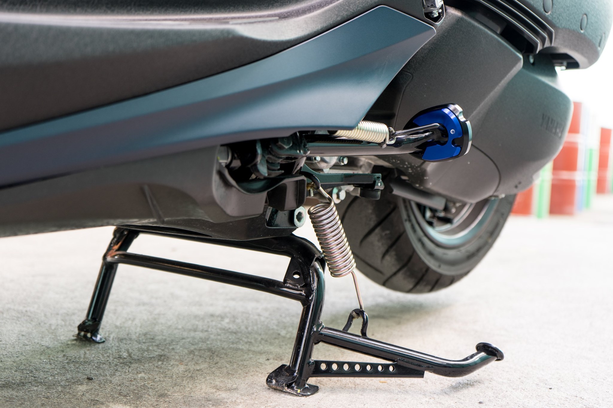 แผ่นรองขาตั้งข้าง(2ชิ้น) REVOLUTION X-MAX300 MSLAZ R15 (BB)