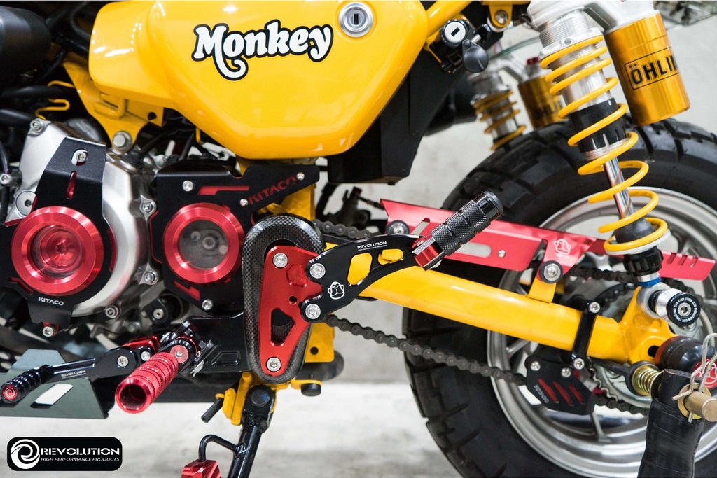 พักเท้าหลัง Honda monkey 125 revolution V2 ราคา2800 มี5สี