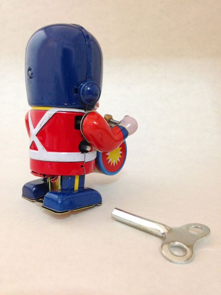 ตุ๊กตาทหารตีกลอง_c