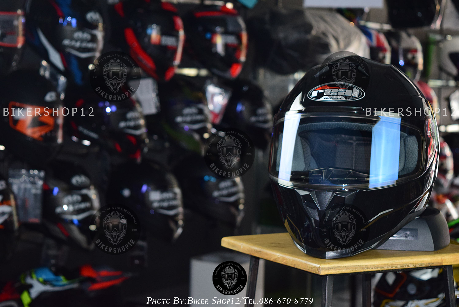 หมวกกันน็อคREAL รุ่นFalcon สีดำเงา