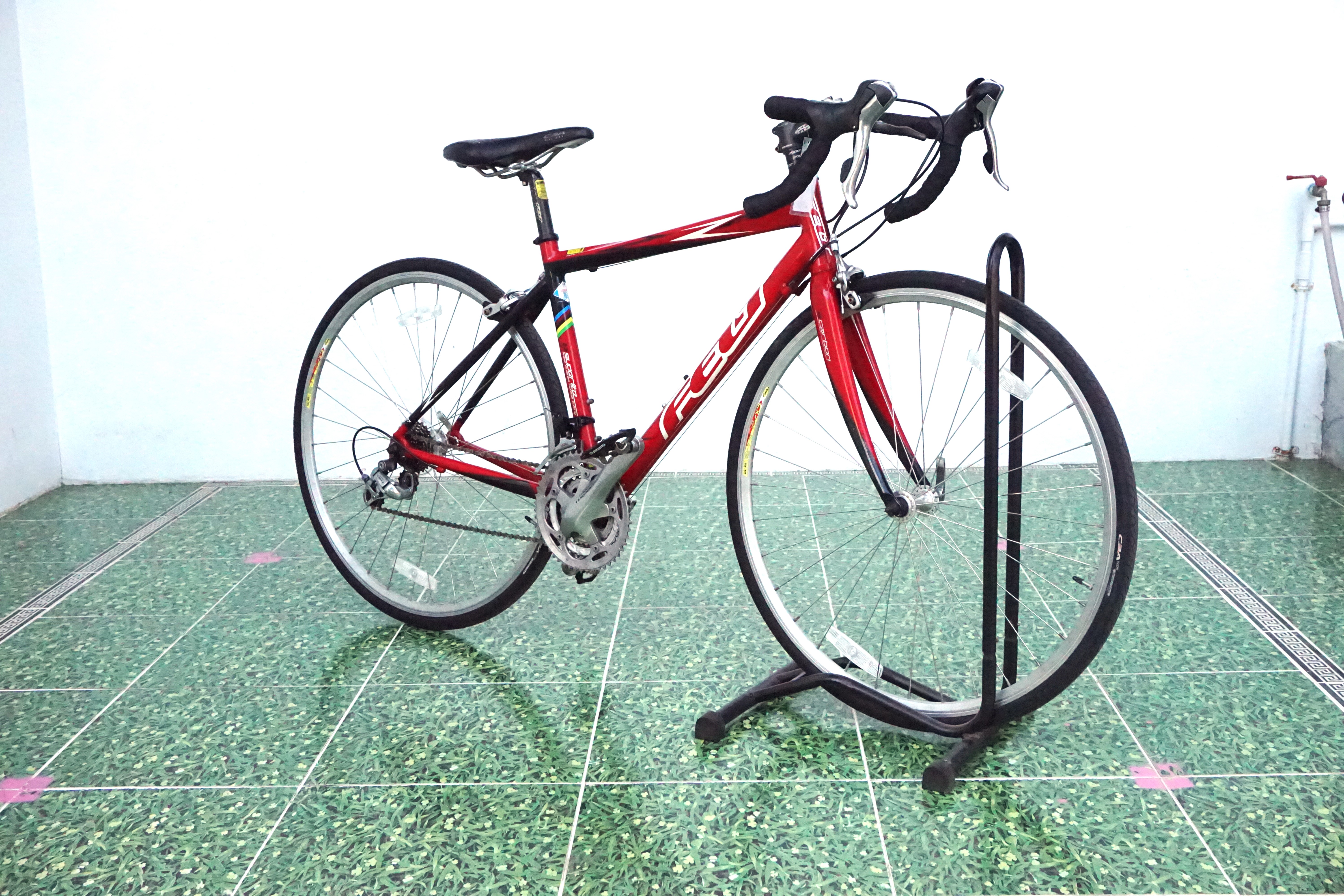 จักรยานเสือหมอบญี่ปุ่น - ล้อ 700c - มีเกียร์ - อลูมิเนียม - FELT Superlite - สีแดง [จักรยานมือสอง]