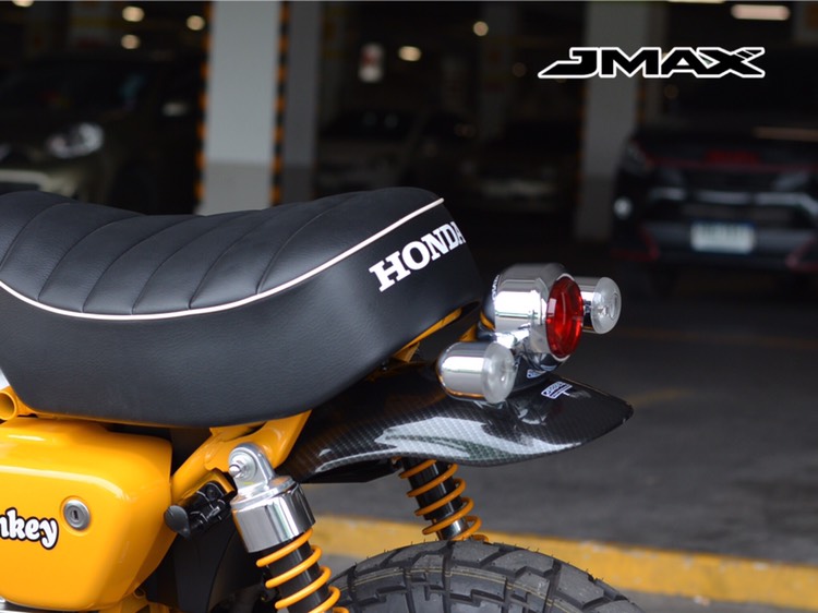 ครอบบังโคลนหลัง ลายฟิมล์ 6D J-MAX HONDA MONKEY125 ราคา 1690