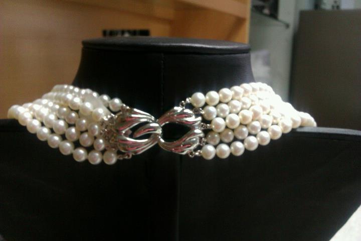 สร้อยคอไข่มุกแท้ 5.5-6.3 มิล กลม สีขาว ร้อยแบบ 5 ชั้น