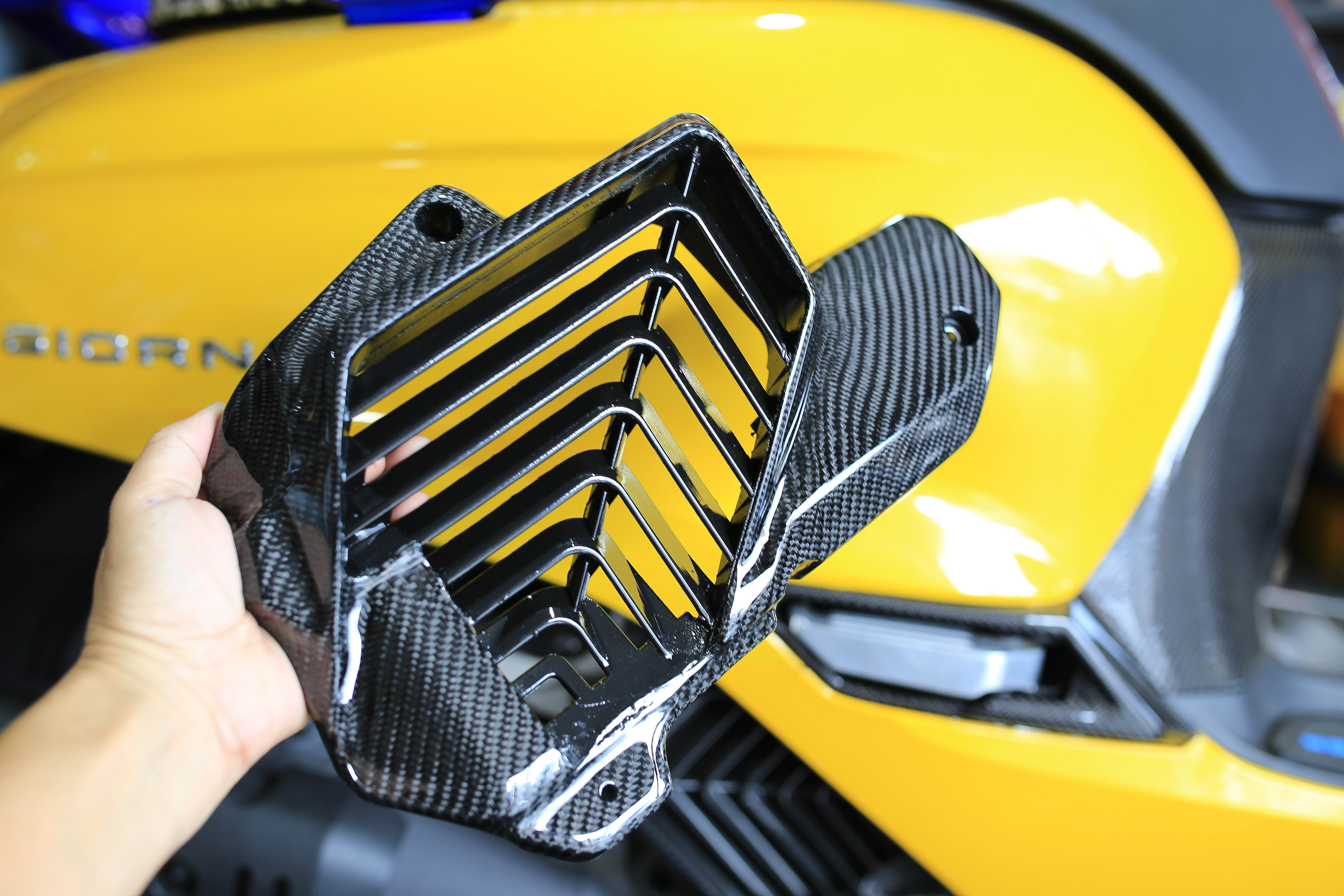 คาร์บอนเครฟล่าผ้าแท้ HONDA Giorno+ ทั้งคัน มีของพร้อมส่ง กรอง กันร้อนท่อ ฝาถังน้ำมัน ครอบไฟหน้า ครอบพักเท้า ครอบไฟส่องป้าย ฝาเก๊ะ หม้อน้ำ หัวแคร้ง