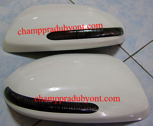 ครอบกระจกมองข้างมีไฟ MAZDA 2 10-14