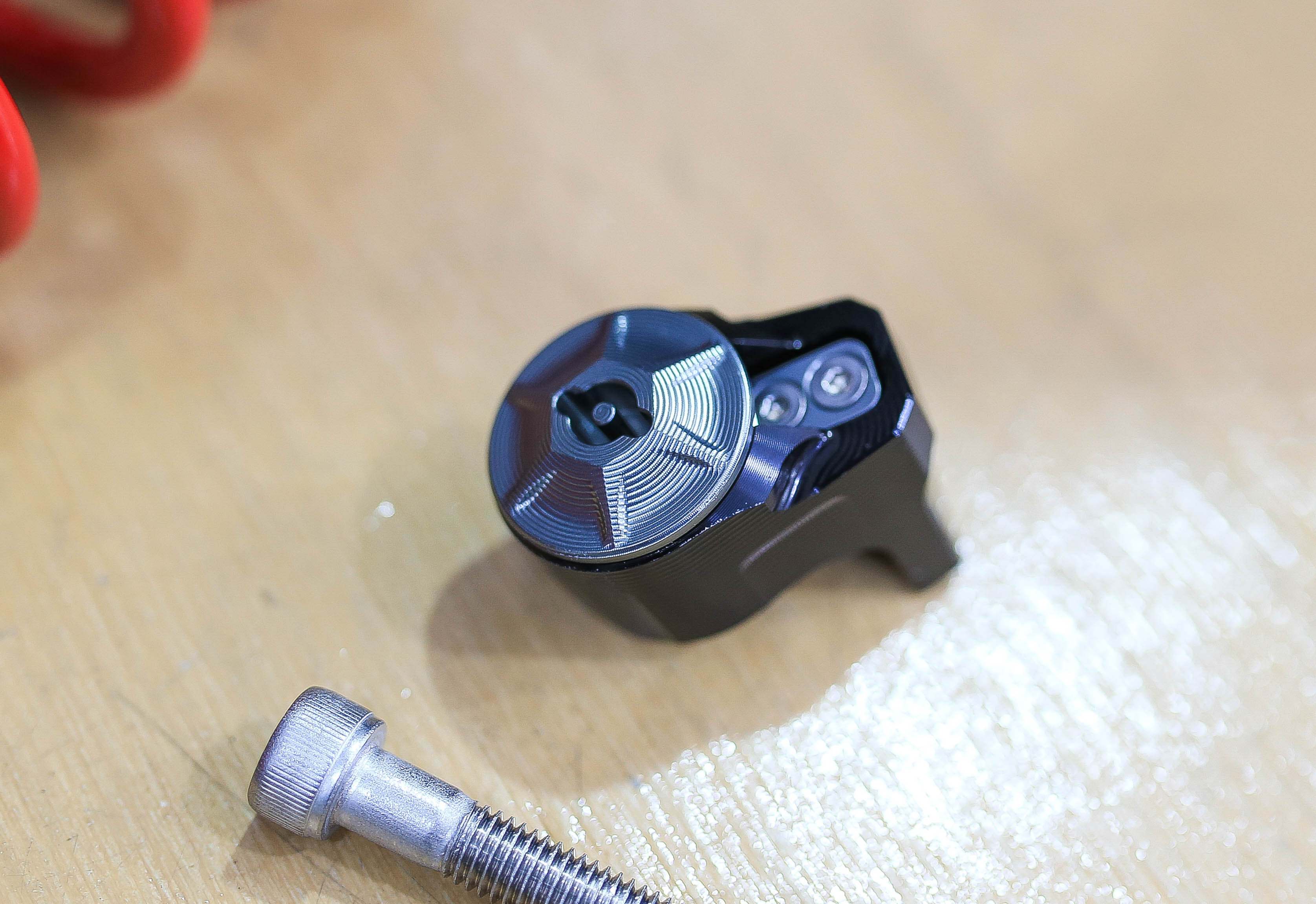 โช้คหลัง Profender Kitaco/Giorno+