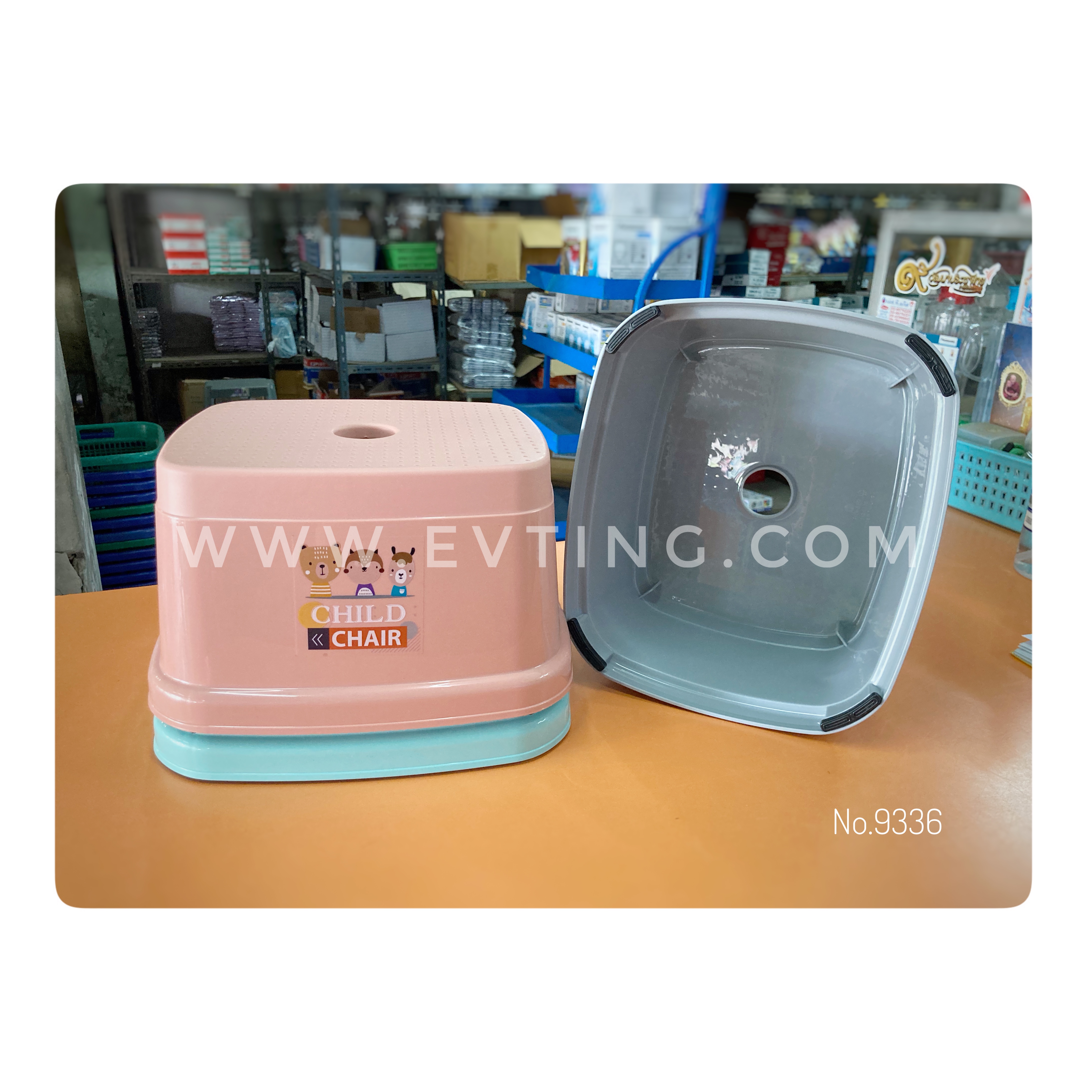 เก้าอี้เตี้ย เหลี่ยม PN9336 (P)